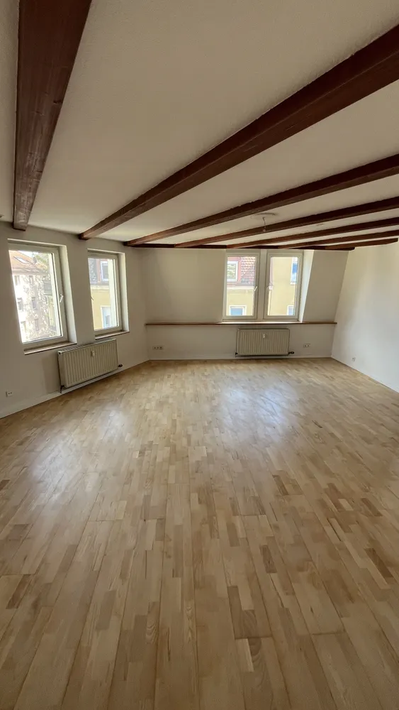 3 Zimmer Wohnung mit 95 m² in Nürnberg – Bild 1