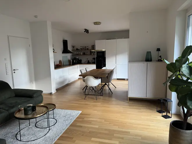 2 Zimmer Wohnung mit 80 m² in Düsseldorf – Bild 3