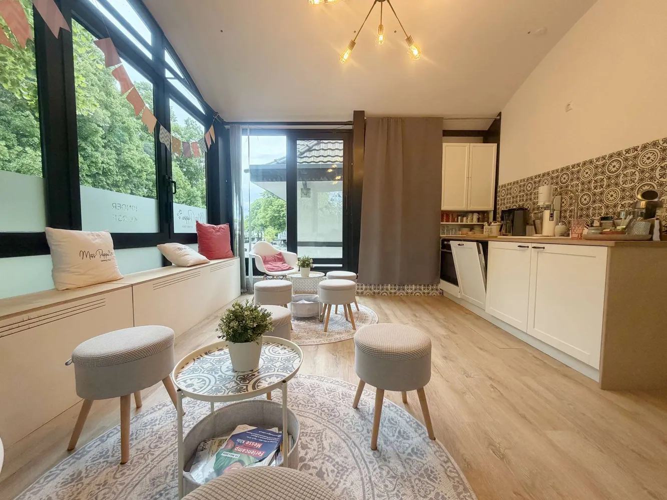 5 Zimmer Wohnung mit 173 m² in Köln – Bild 2