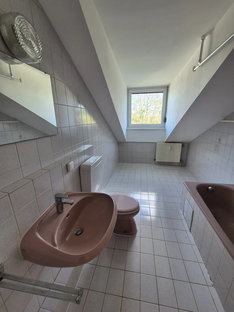 2 Zimmer Wohnung mit 70 m² in Germering – Bild 2
