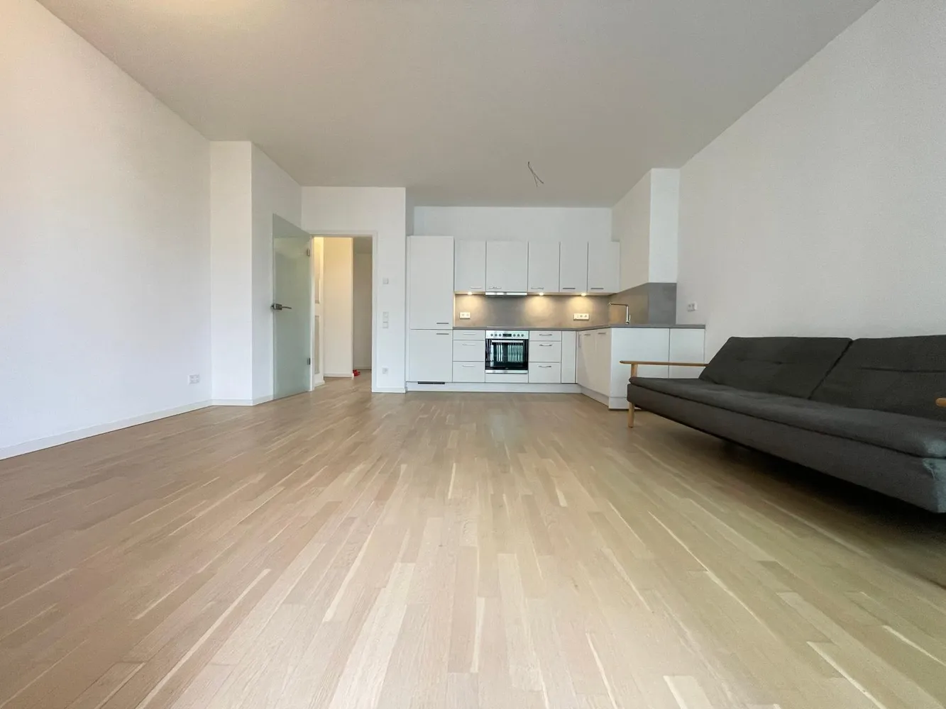 2 Zimmer Wohnung mit 64 m² in Berlin – Bild 2