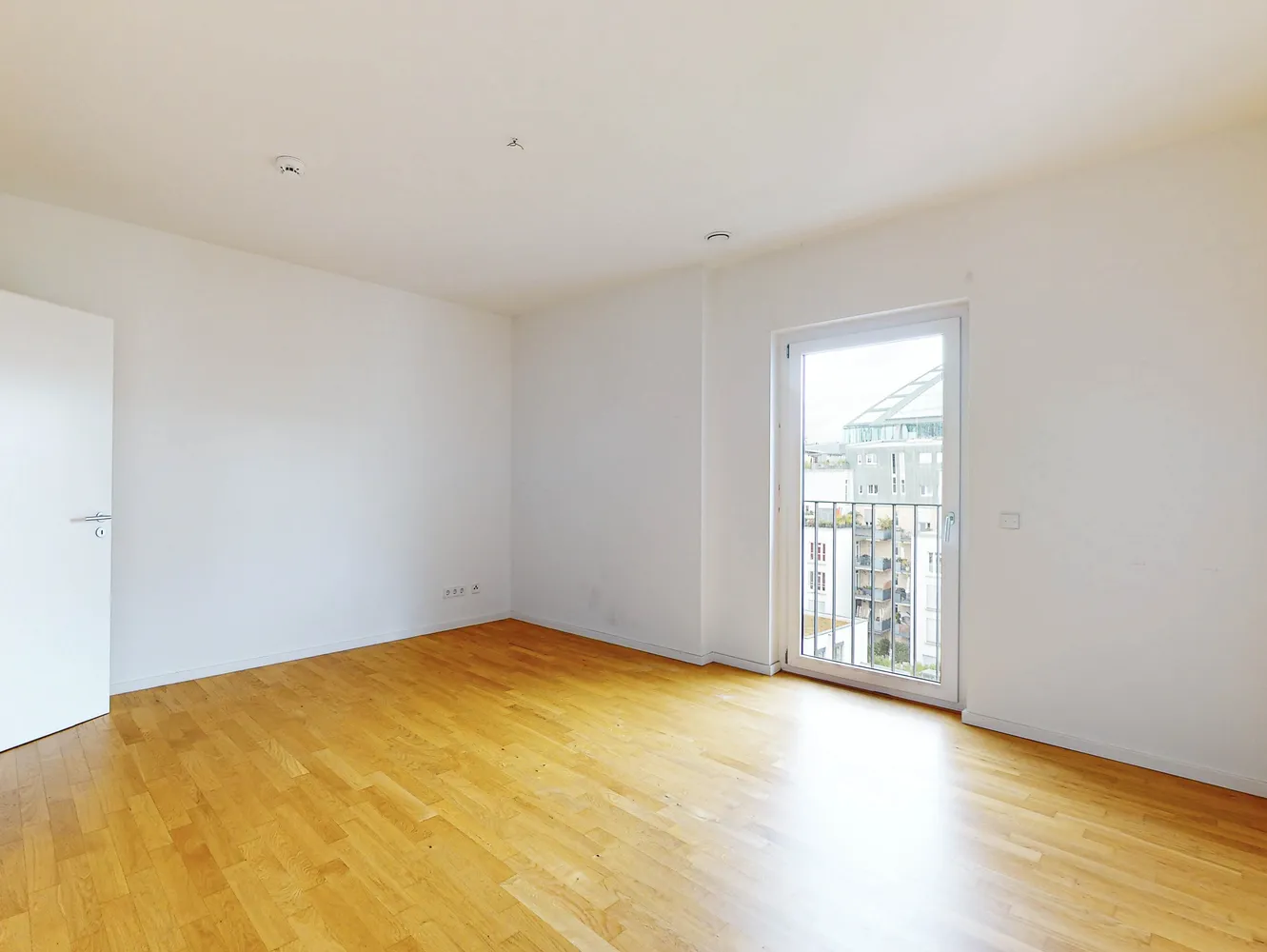 2 Zimmer Wohnung mit 108 m² in Frankfurt am Main – Bild 4