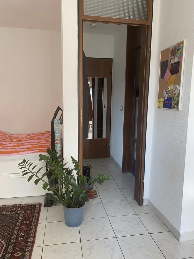 1 room apartment with 28 m² in Stuttgart – Photo 2