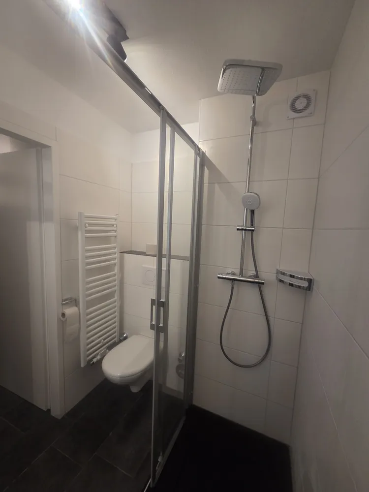 1 room apartment with 27 m² in Cologne – Photo 4