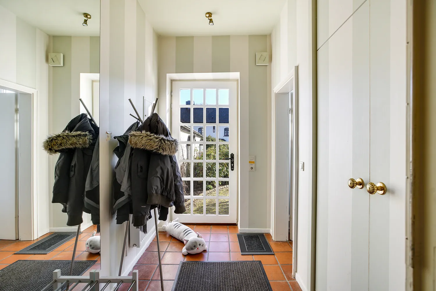 6 Zimmer Wohnung mit 147 m² in Aachen – Bild 9