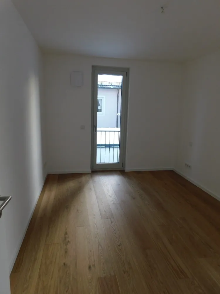 3 Zimmer Wohnung mit 80 m² in München – Bild 4