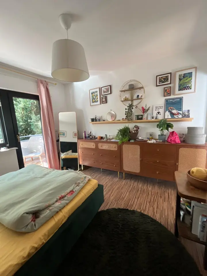 Shared room with 103 m² in Stuttgart – Photo 4