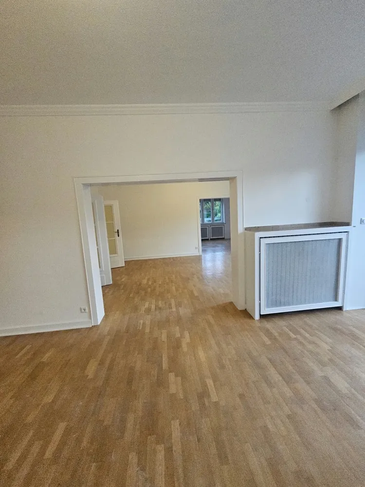 6 Zimmer Wohnung mit 136 m² in Krefeld – Bild 7