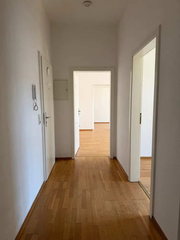 2 Zimmer Wohnung mit 57 m² in Magdeburg – Bild 2