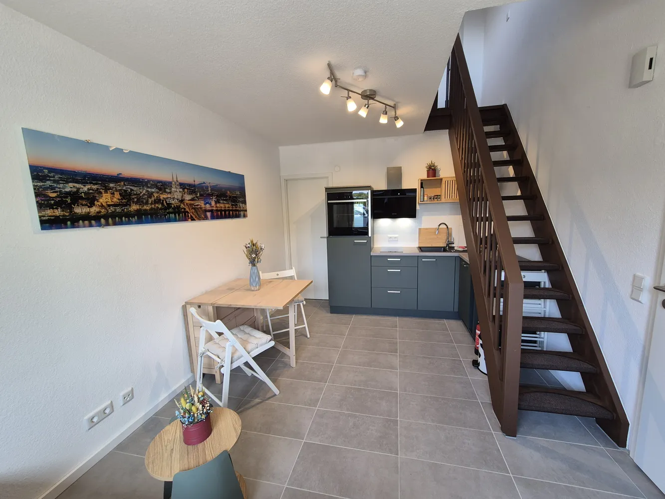 2 Zimmer Wohnung mit 25 m² in Köln – Bild 7