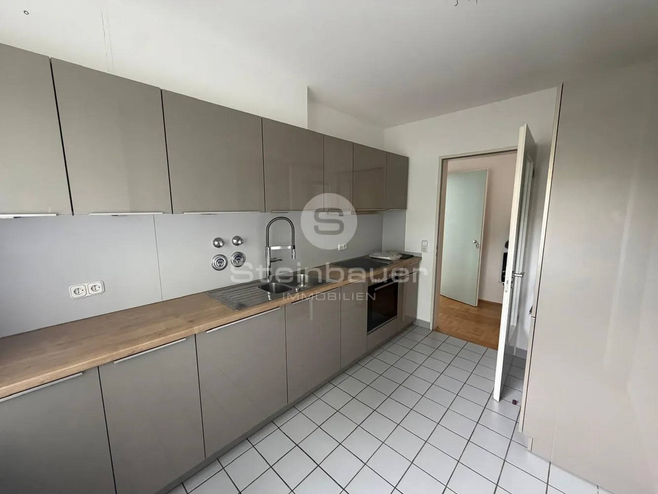 2 Zimmer Wohnung mit 64 m² in Wiesbaden – Bild 5