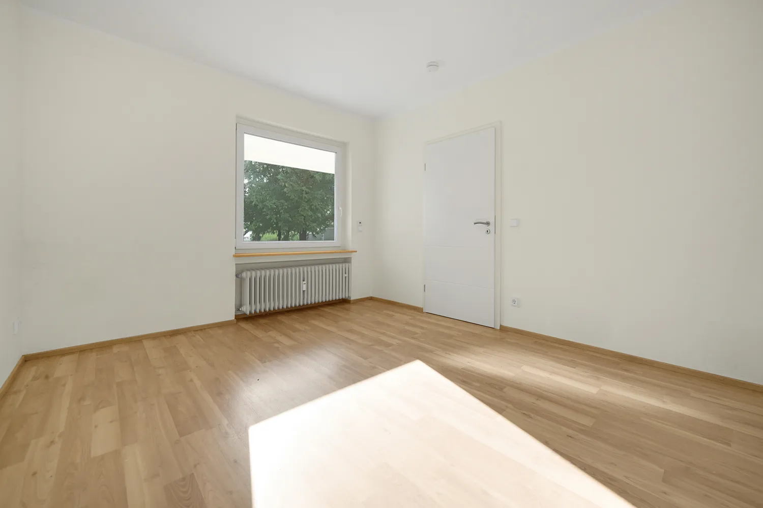 2 Zimmer Wohnung mit 81 m² in Wiesbaden – Bild 3