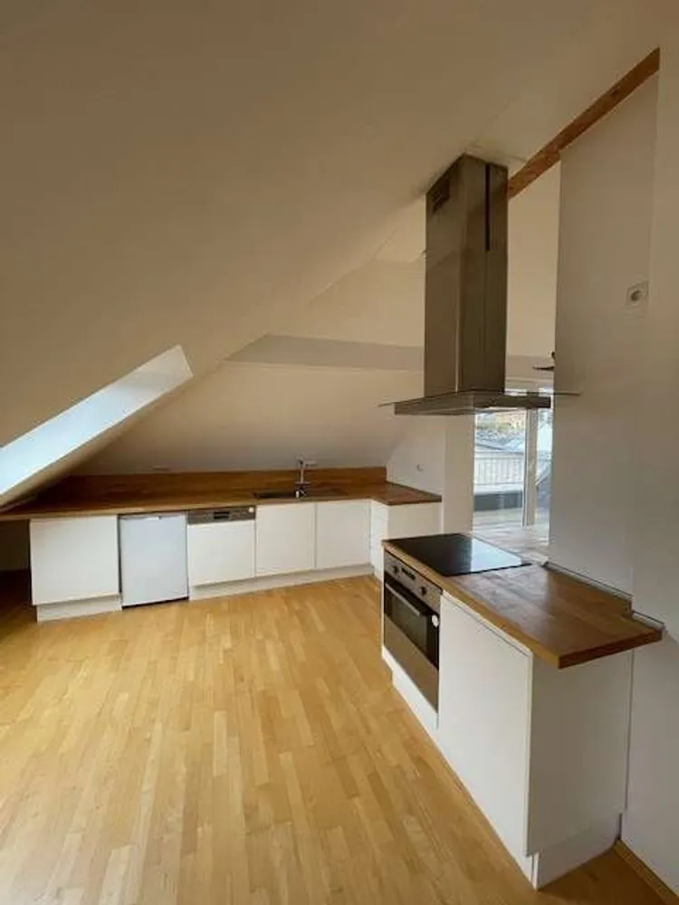 2 room apartment with 80 m² in Frankfurt am Main – Photo 6