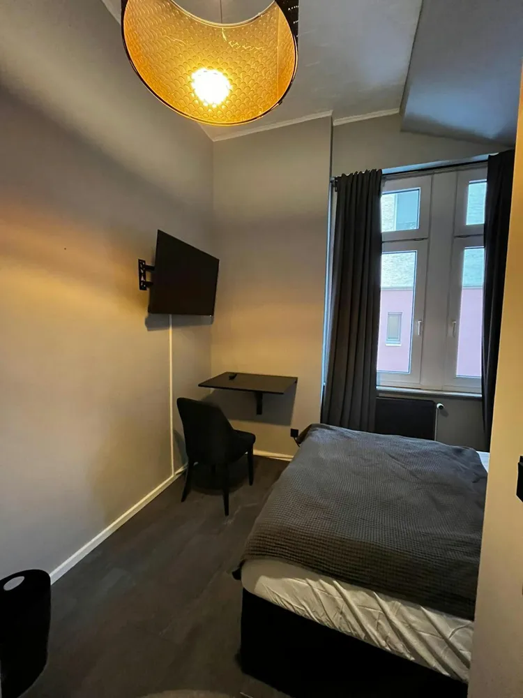 WG-Zimmer mit 12 m² in Frankfurt am Main – Bild 3