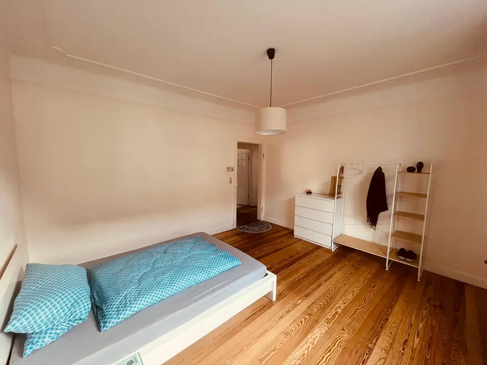 Shared room with 17 m² in Stuttgart – Photo 2