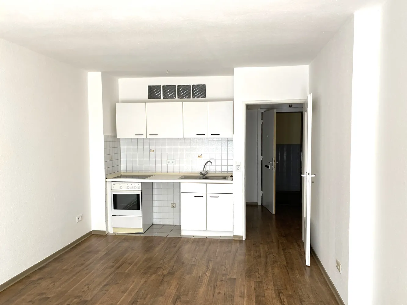 1 room apartment with 30 m² in Hamburg – Photo 2