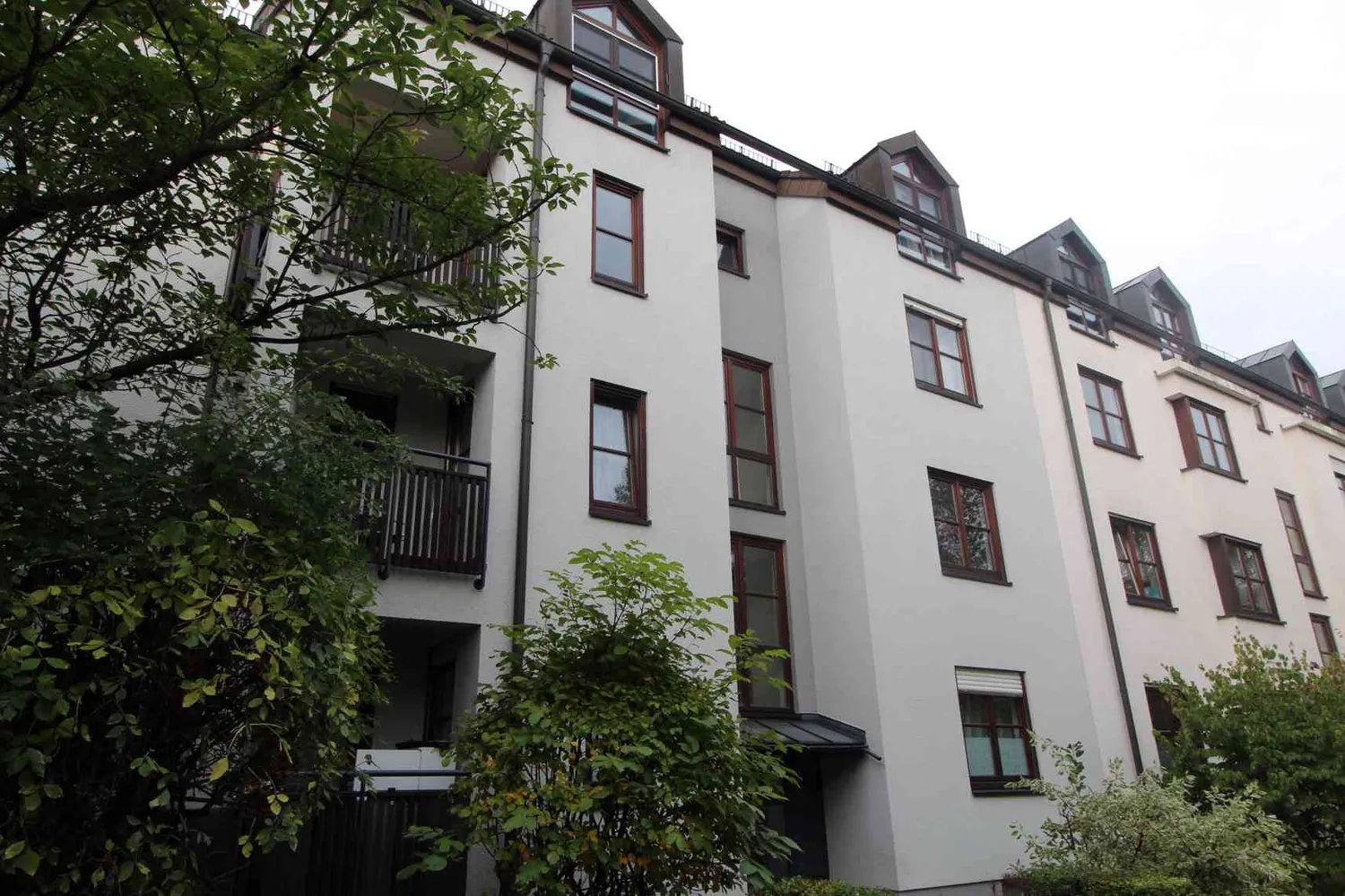 3 Zimmer Wohnung mit 76 m² in Karlsruhe – Bild 2