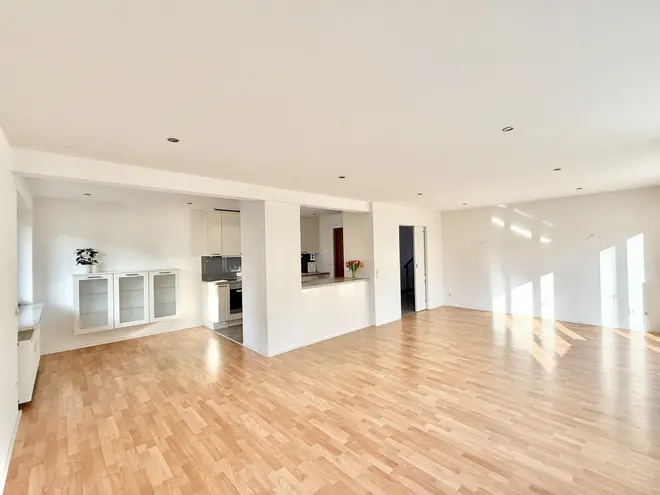 6 Zimmer Haus mit 169 m² in Wiesbaden – Bild 2