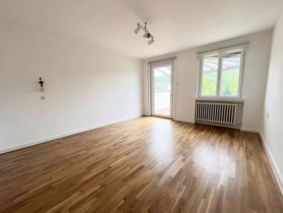 5 Zimmer Wohnung mit 150 m² in Sonneberg – Bild 2