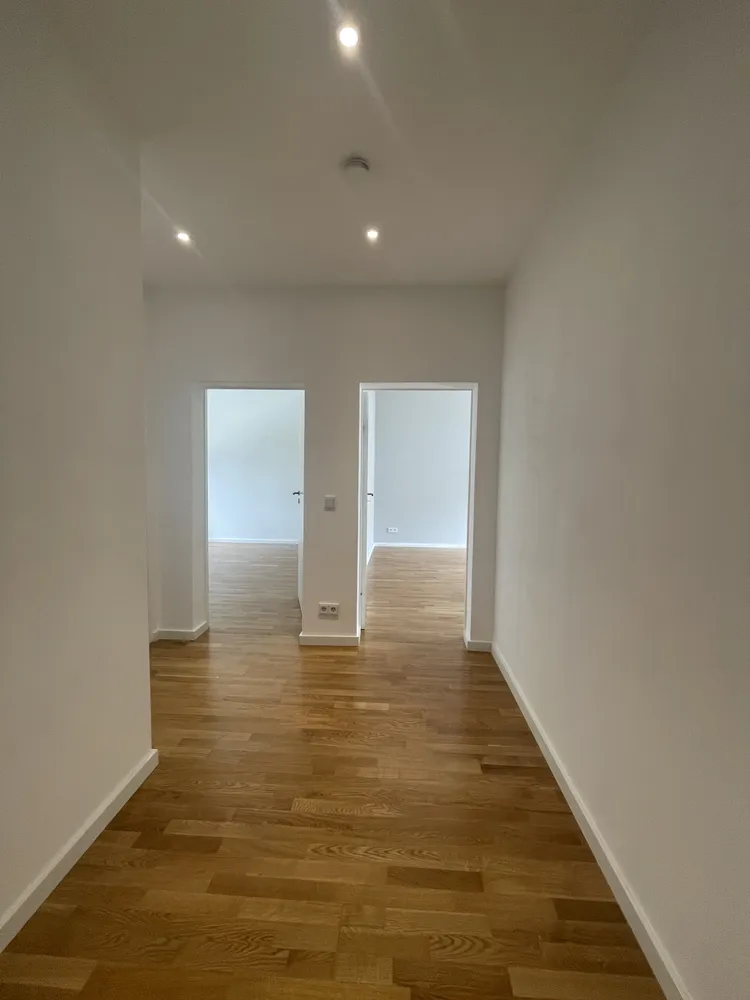2 room apartment with 56 m² in Berlin – Photo 1