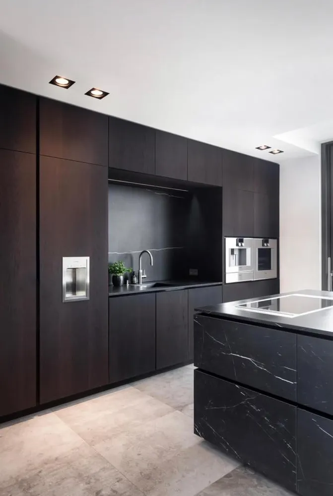 6 Zimmer Wohnung mit 246 m² in Düsseldorf – Bild 8