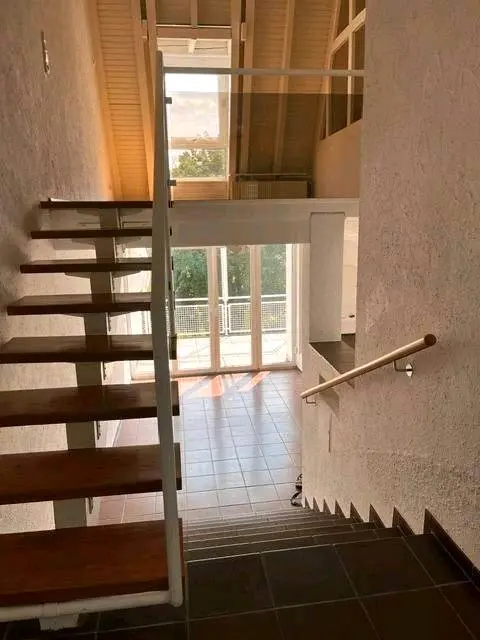 4 Zimmer Wohnung mit 110 m² in Oberursel – Bild 2