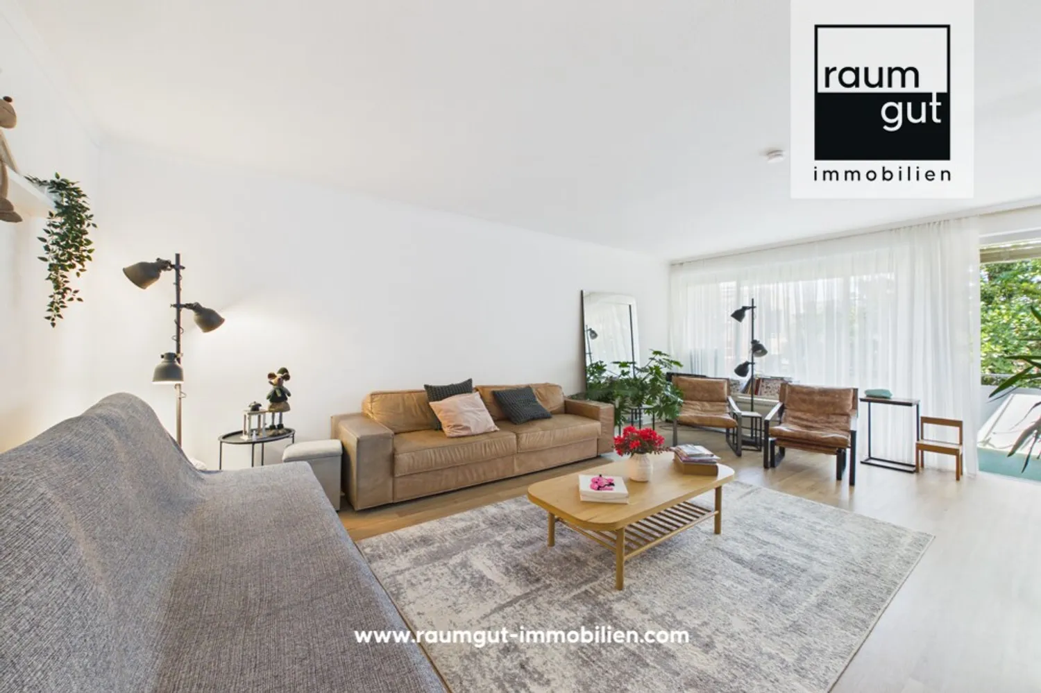 5 Zimmer Wohnung mit 138 m² in Düsseldorf – Bild 1