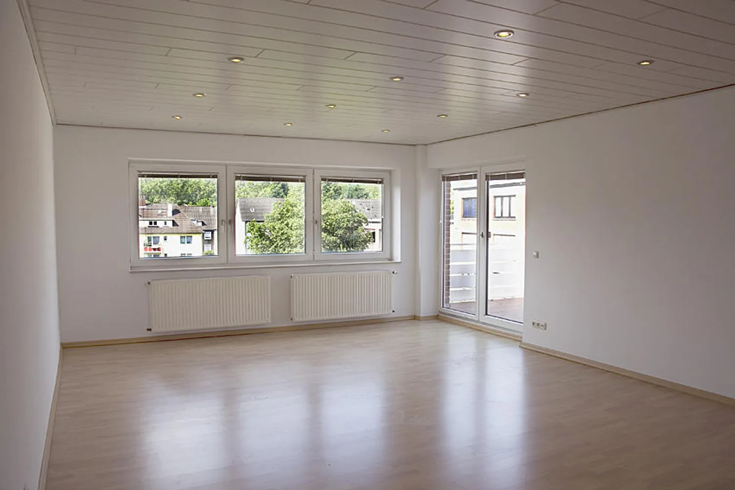 3 Zimmer Wohnung mit 100 m² in Duisburg – Bild 1