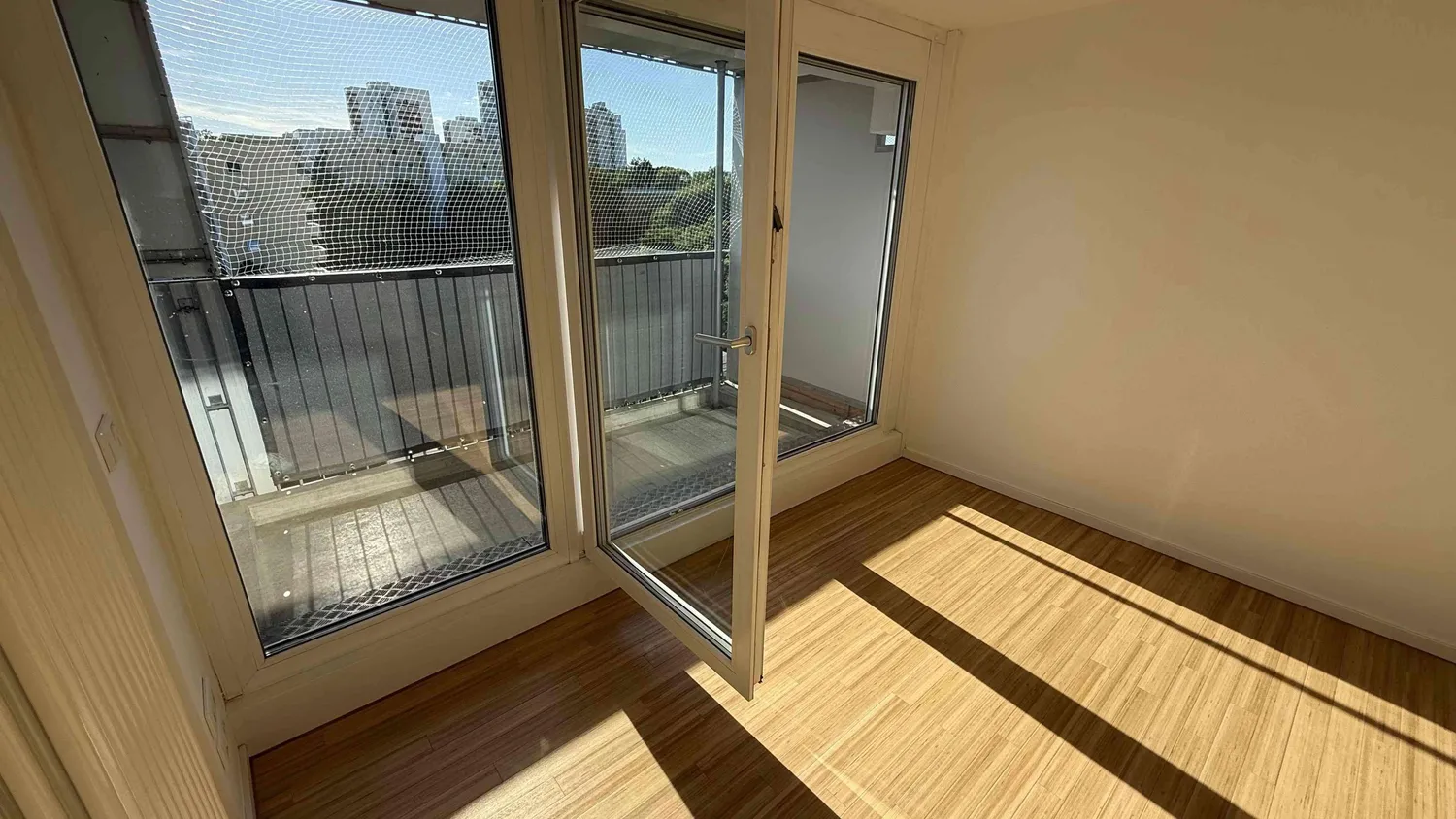 1 room apartment with 30 m² in Regensburg – Photo 10