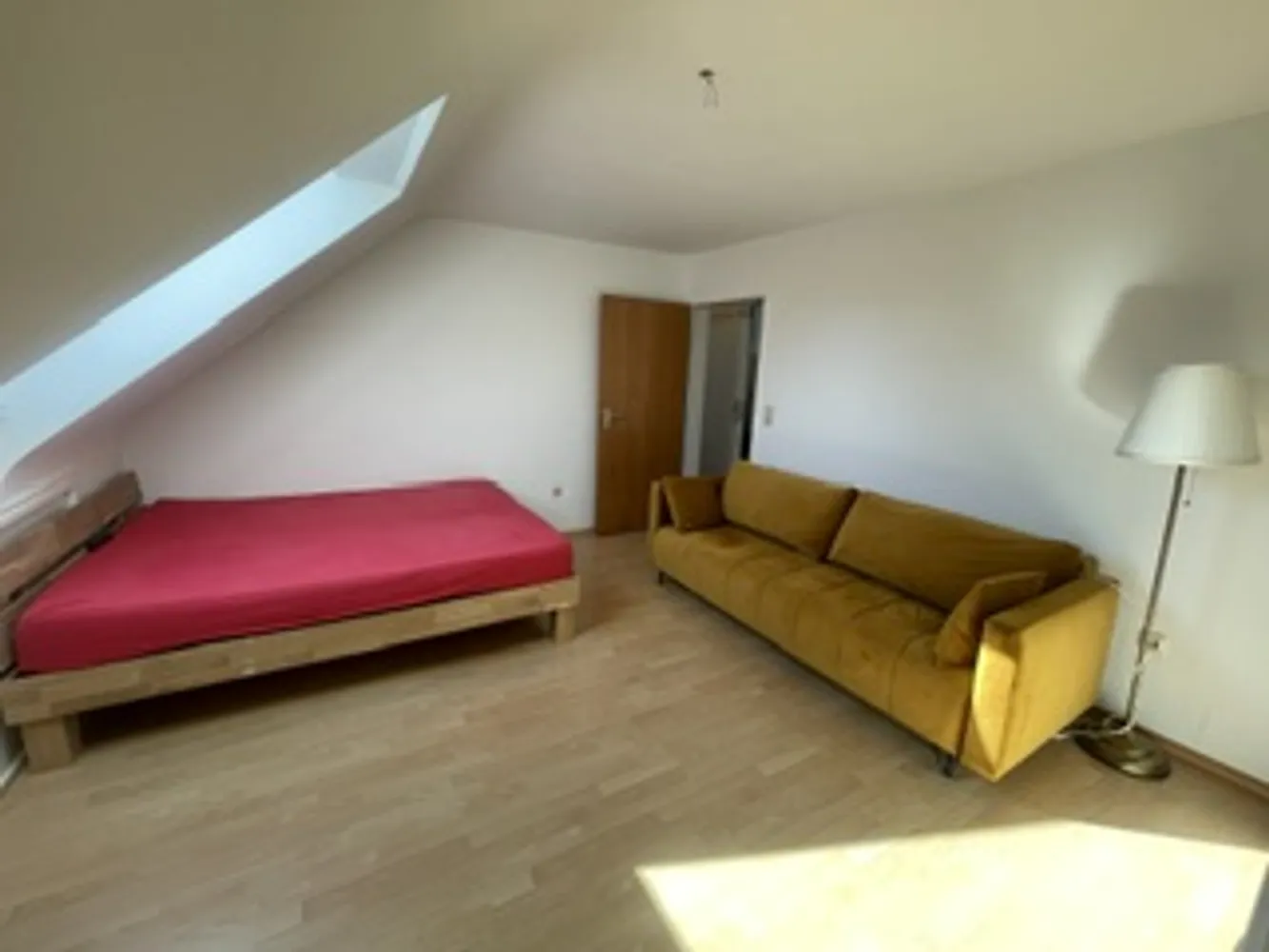 2 room apartment with 40 m² in Cologne – Photo 9