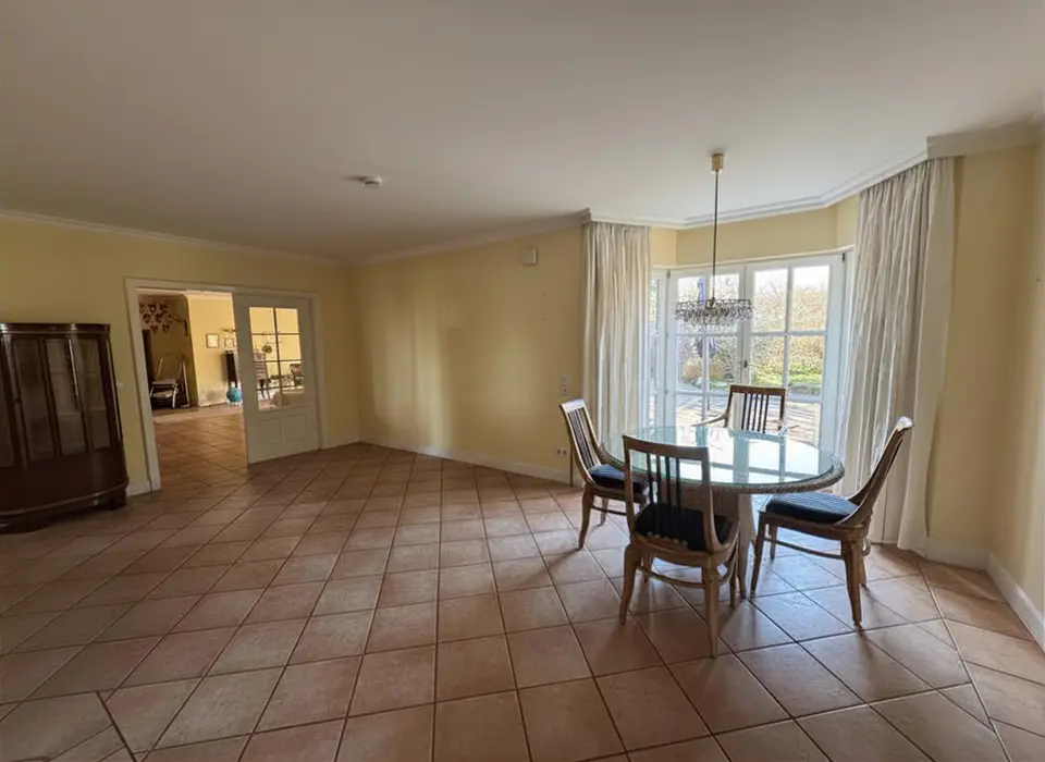 6 Zimmer Haus mit 270 m² in Winsen (Luhe) – Bild 3