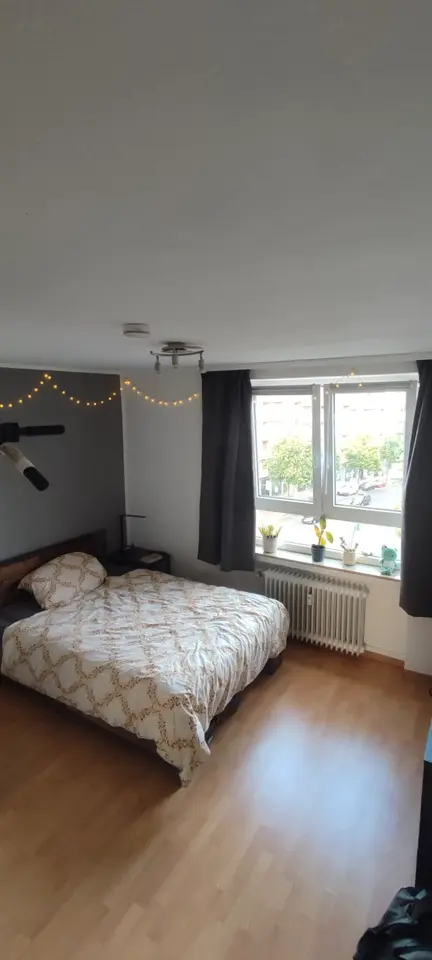 20 Zimmer Wohnung mit 70 m² in Aachen – Bild 1