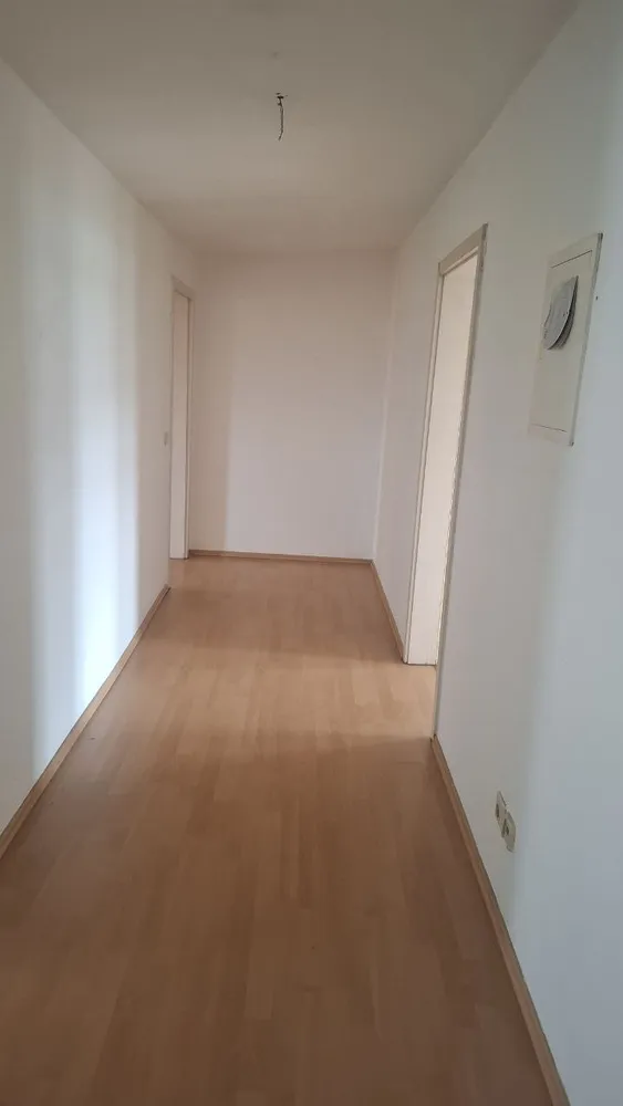 2 Zimmer Wohnung mit 75 m² in Halle (Saale) – Bild 3