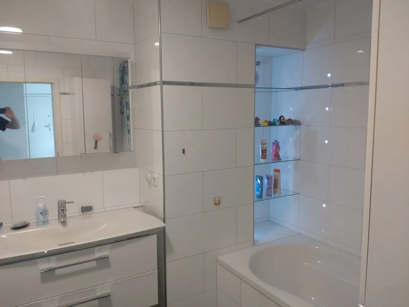 4 Zimmer Wohnung mit 94 m² in Karlsruhe – Bild 4
