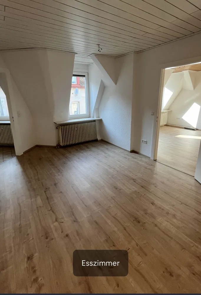 4 Zimmer Wohnung mit 93 m² in Nürnberg – Bild 1