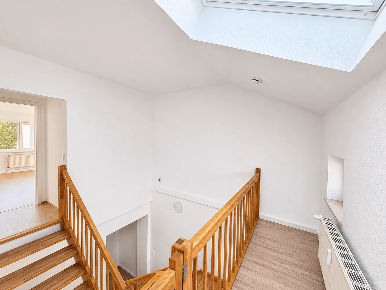 4 Zimmer Wohnung mit 105 m² in Halle (Saale) – Bild 1