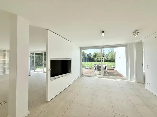 6 Zimmer Haus mit 292 m² in Ratingen – Bild 2