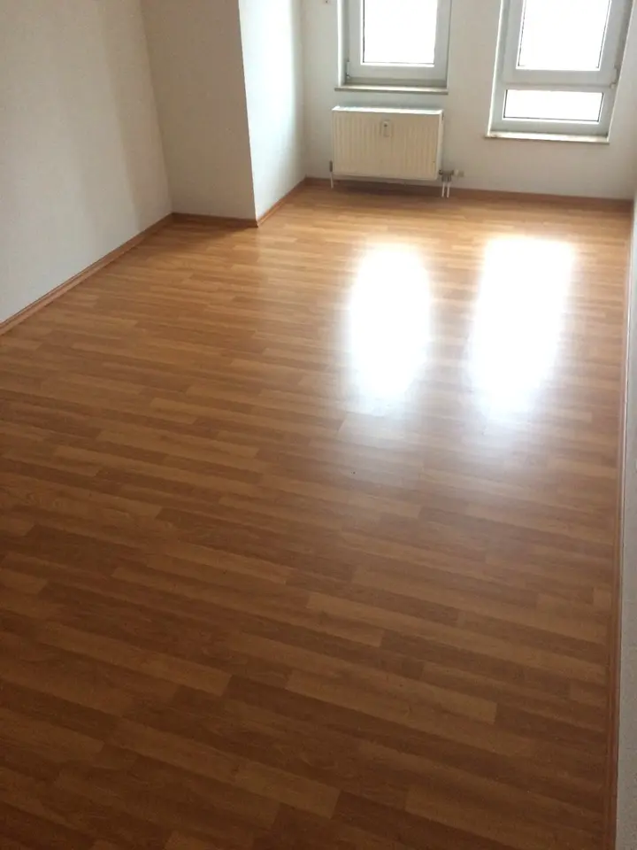 2 Zimmer Wohnung mit 56 m² in Werdau – Bild 1