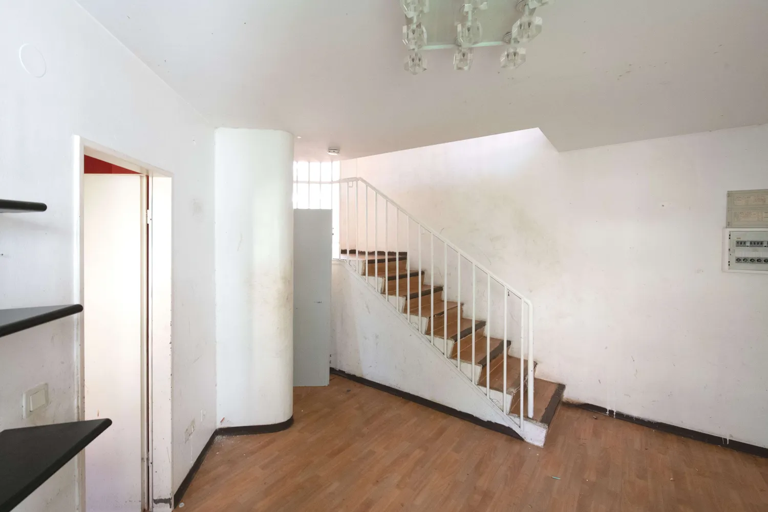 6 Zimmer Wohnung mit 142 m² in Berlin – Bild 1