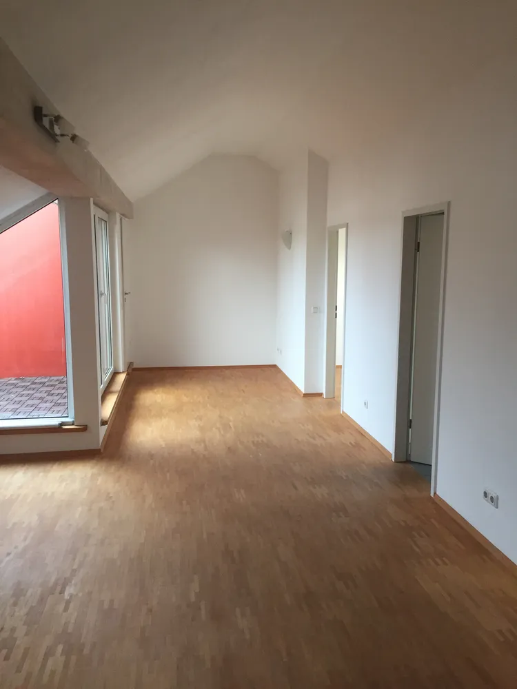 2 Zimmer Wohnung mit 62 m² in München – Bild 1