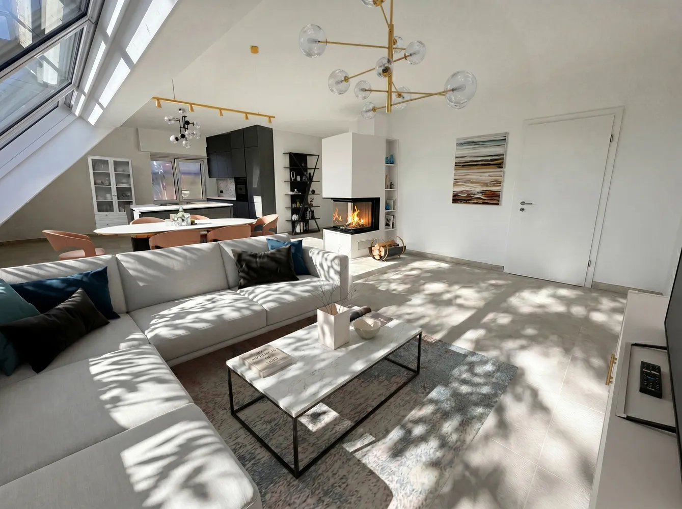 3 Zimmer Wohnung mit 118 m² in München – Bild 2
