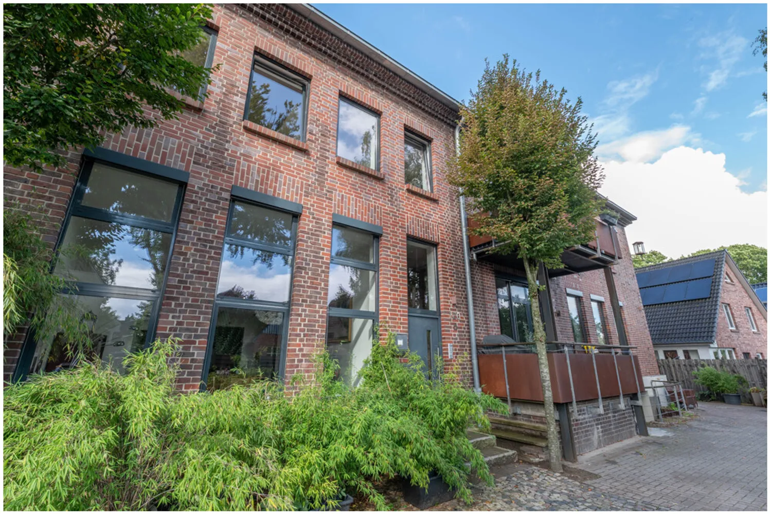 3 Zimmer Wohnung mit 122 m² in Elmshorn – Bild 2