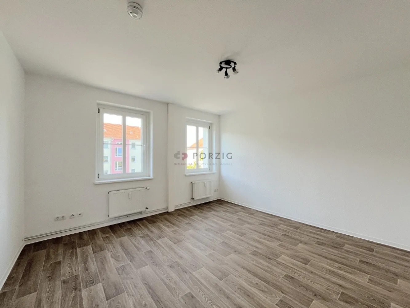 5 Zimmer Wohnung mit 125 m² in Chemnitz – Bild 2