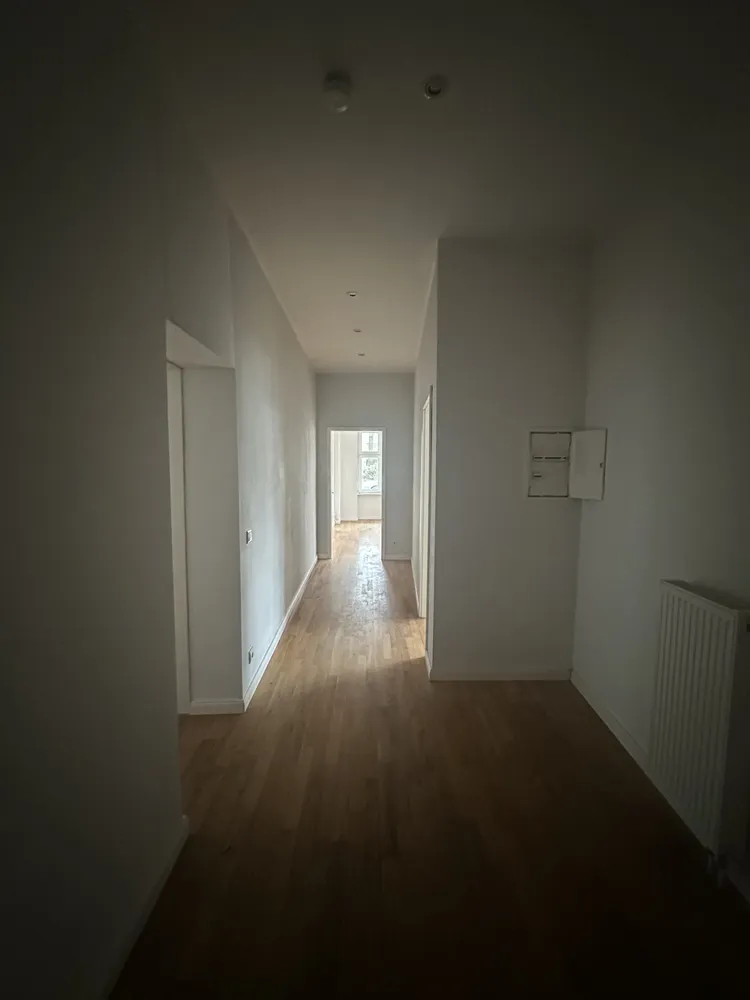 2 Zimmer Wohnung mit 82 m² in Berlin – Bild 2