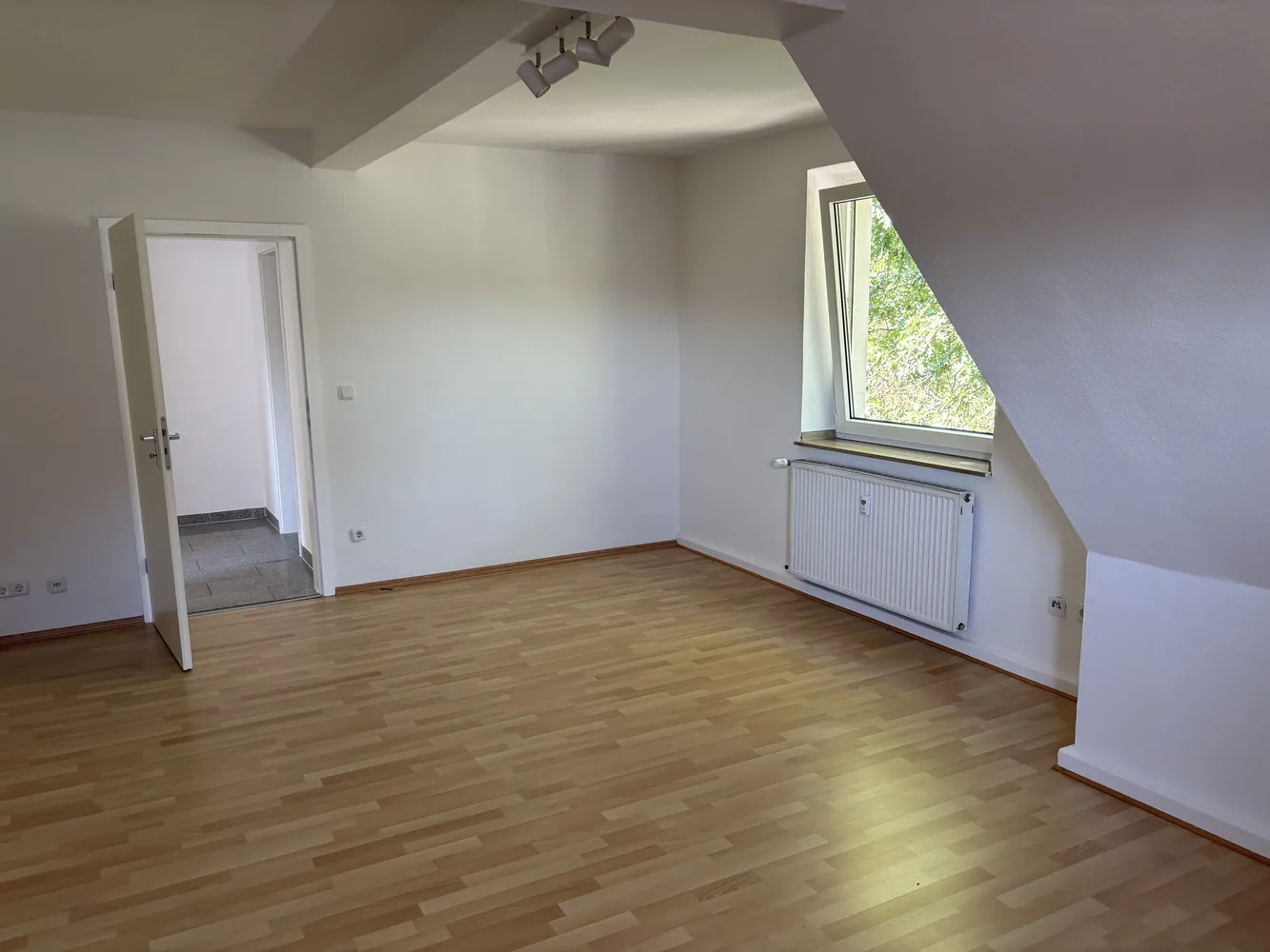 2 Zimmer Wohnung mit 62 m² in Essen – Bild 2