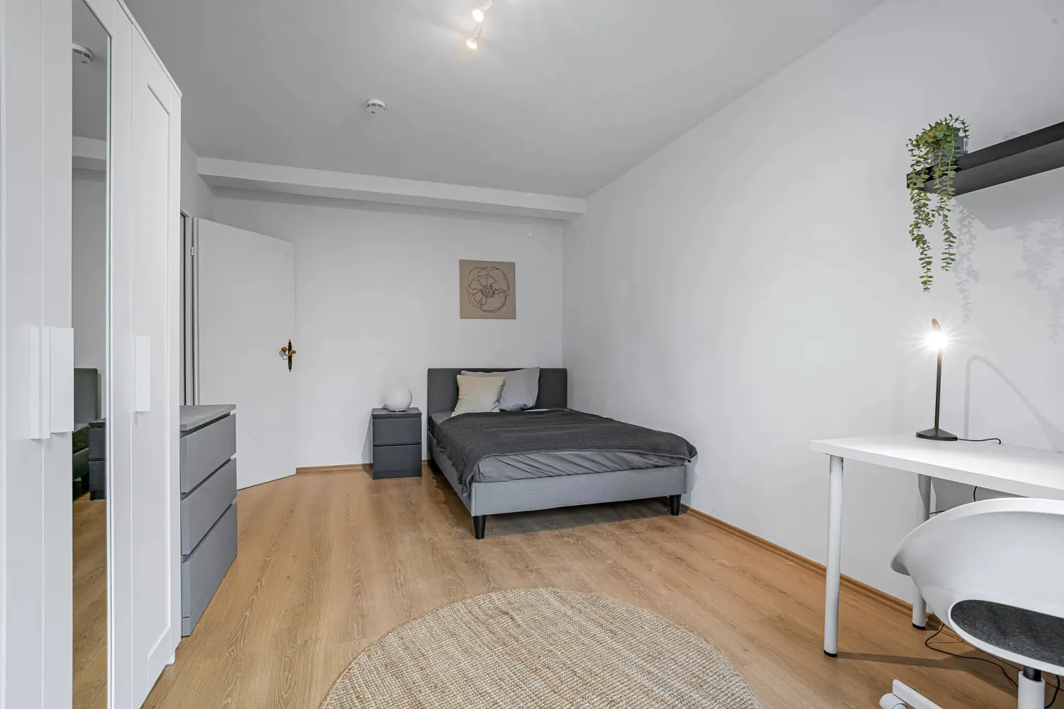 WG-Zimmer mit 15 m² in München – Bild 2