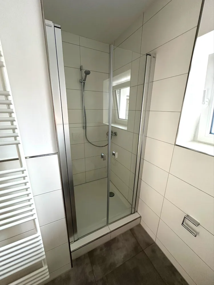 4 Zimmer Wohnung mit 130 m² in Homburg – Bild 3