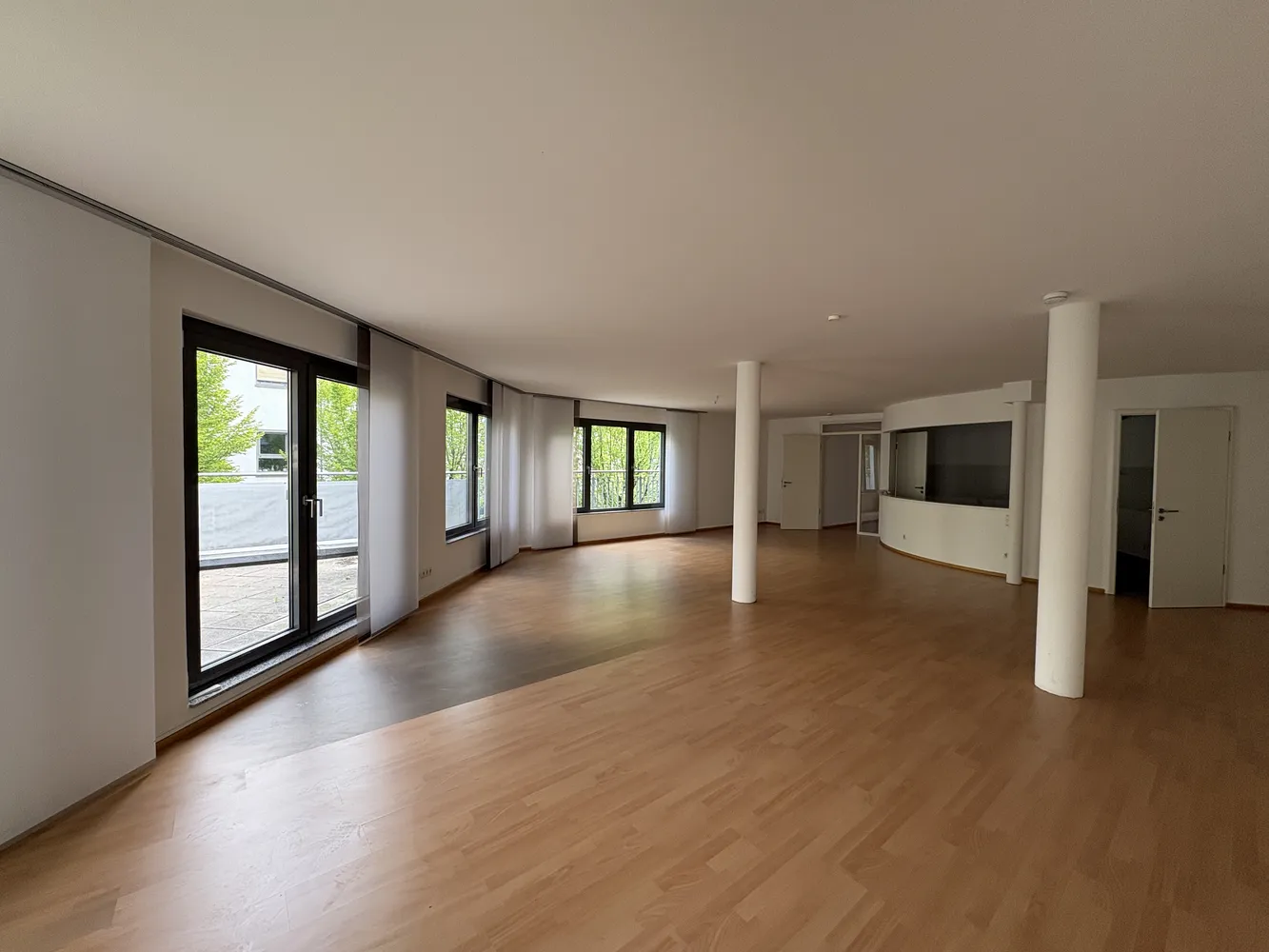 3 Zimmer Wohnung mit 150 m² in Düsseldorf – Bild 3