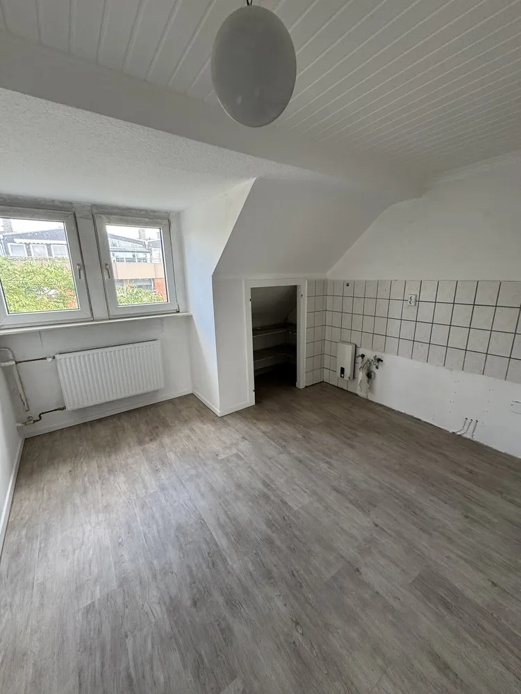 4 Zimmer Wohnung mit 72 m² in Duisburg – Bild 1