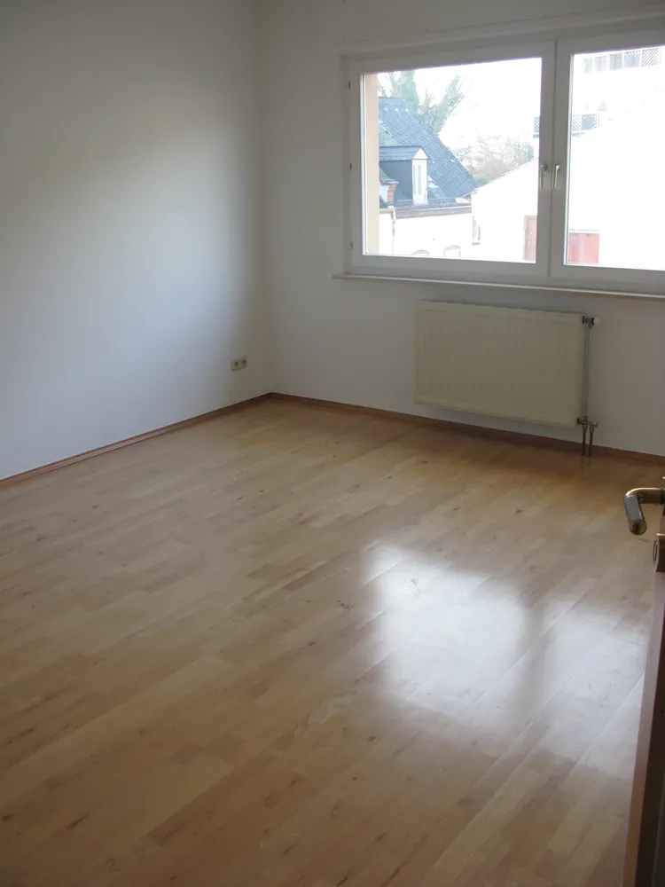 3 Zimmer Wohnung mit 70 m² in Wiesbaden – Bild 2